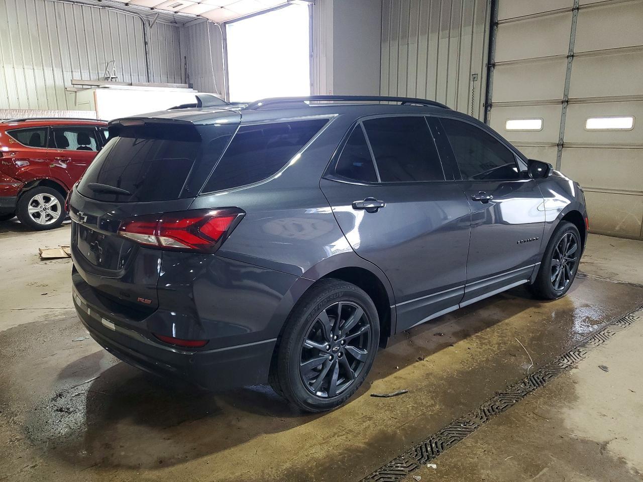 2022 Chevrolet Equinox Rs - Image 3