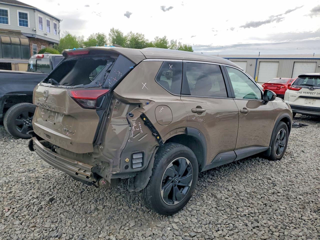 2024 Nissan Rogue - Фото 3