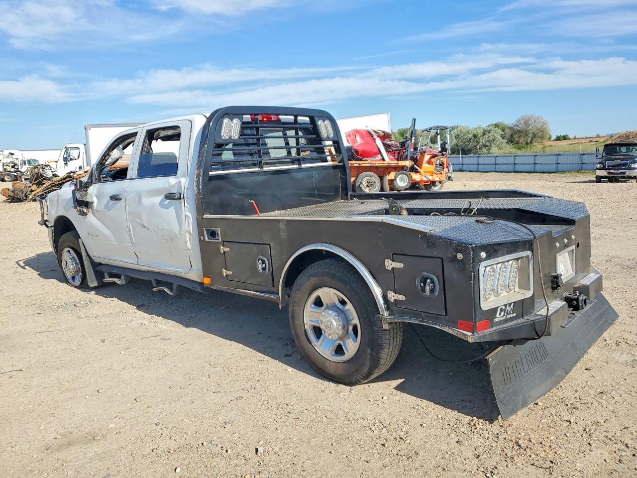 2022 Ram 2500 Trade - Flat Bed Truck - Фото 2