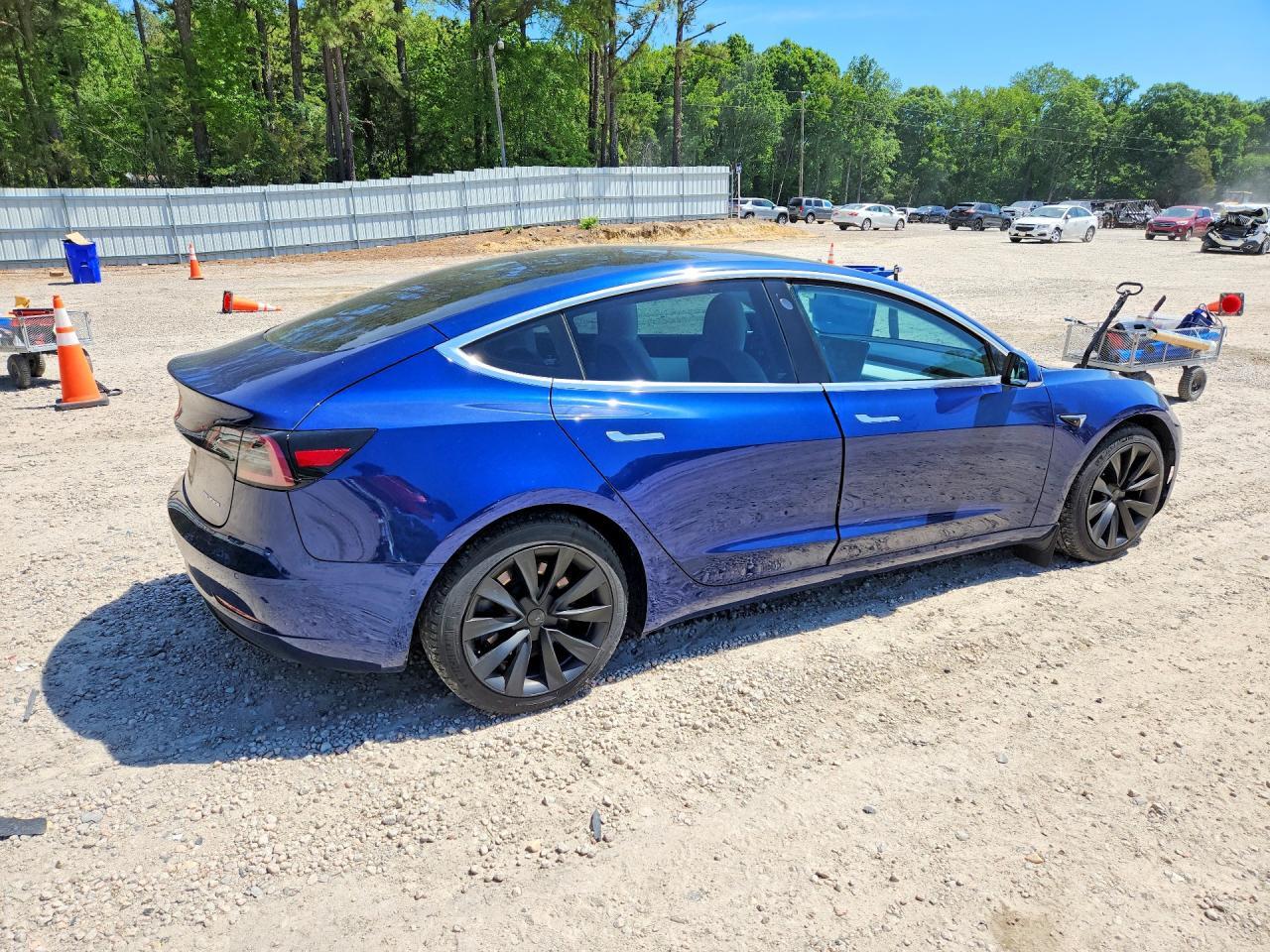 2018 Tesla Model 3 - Image 3