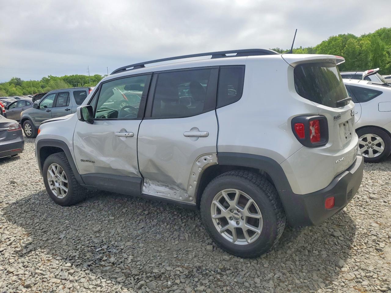 2020 Jeep Renegade Latitude - Фото 2