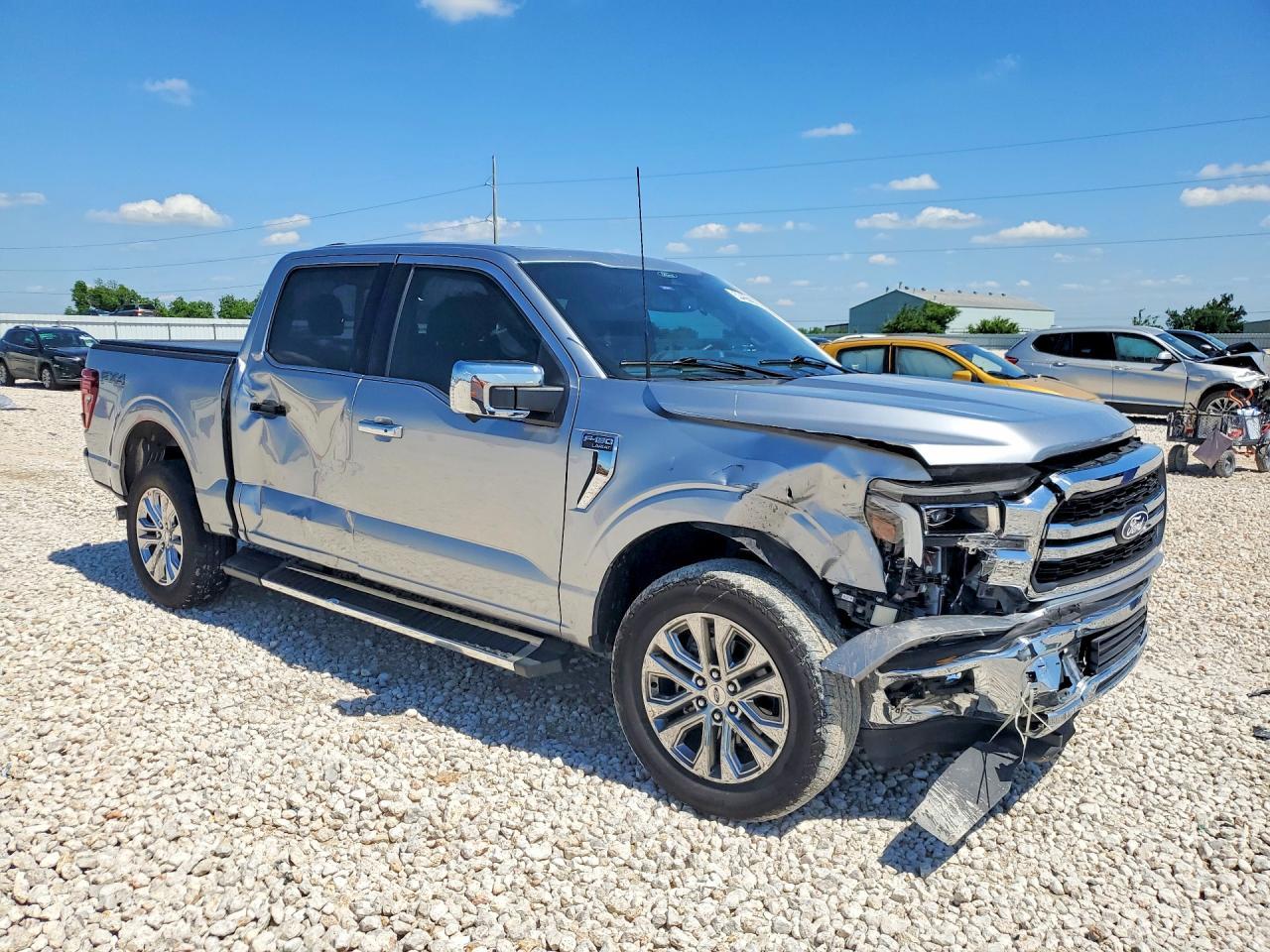2025 Ford F150 Lariat - Image 4