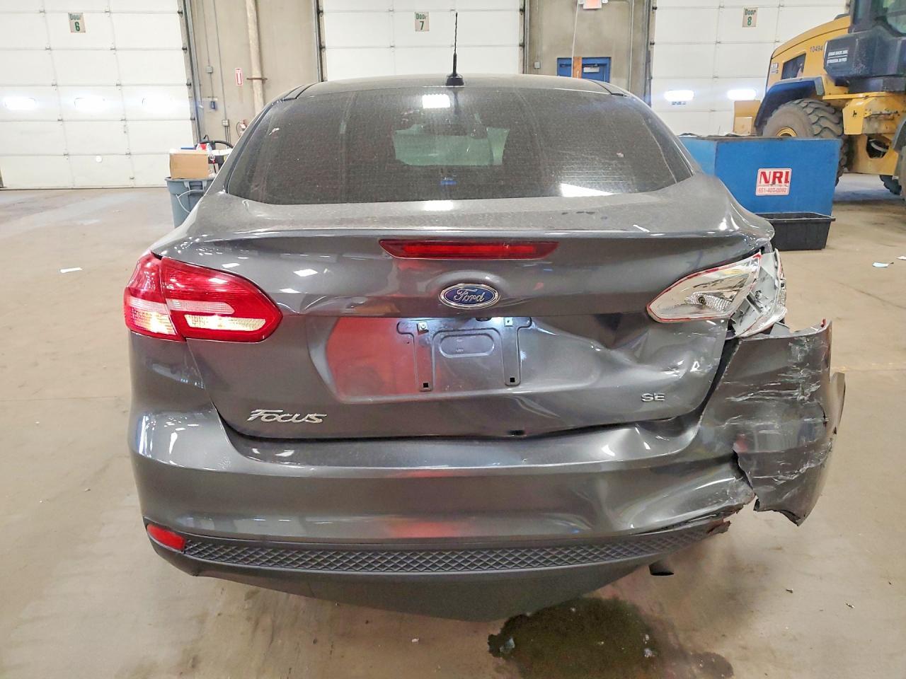 2017 Ford Focus Se - Image 6