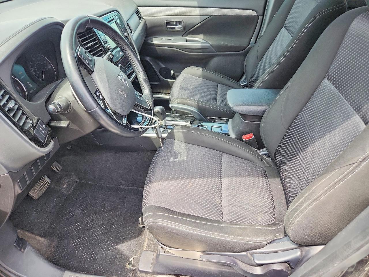 2017 Mitsubishi Outlander Es - Фото 7