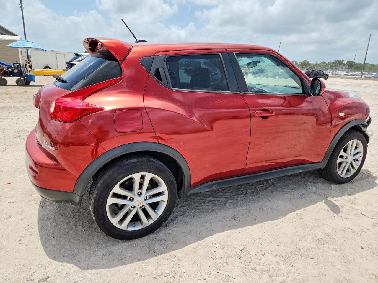 2011 Nissan Juke S - Фото 3