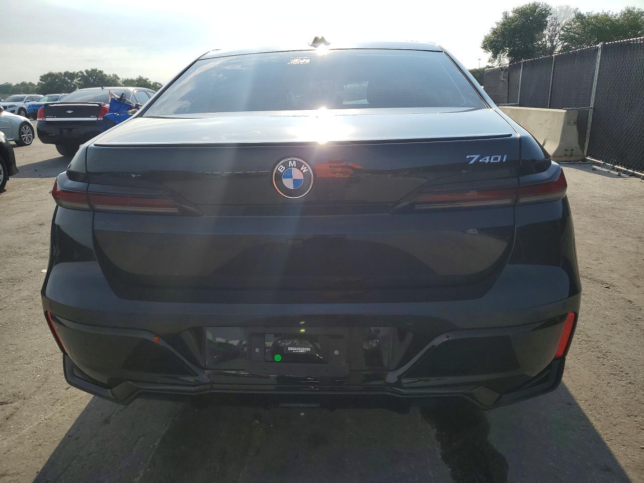 2023 BMW 740 I - Фото 6