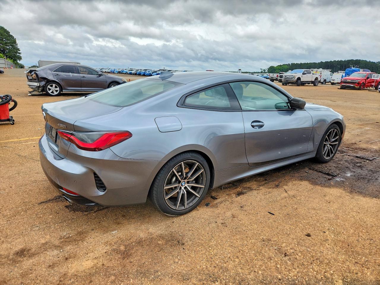2022 BMW 430I - Фото 3