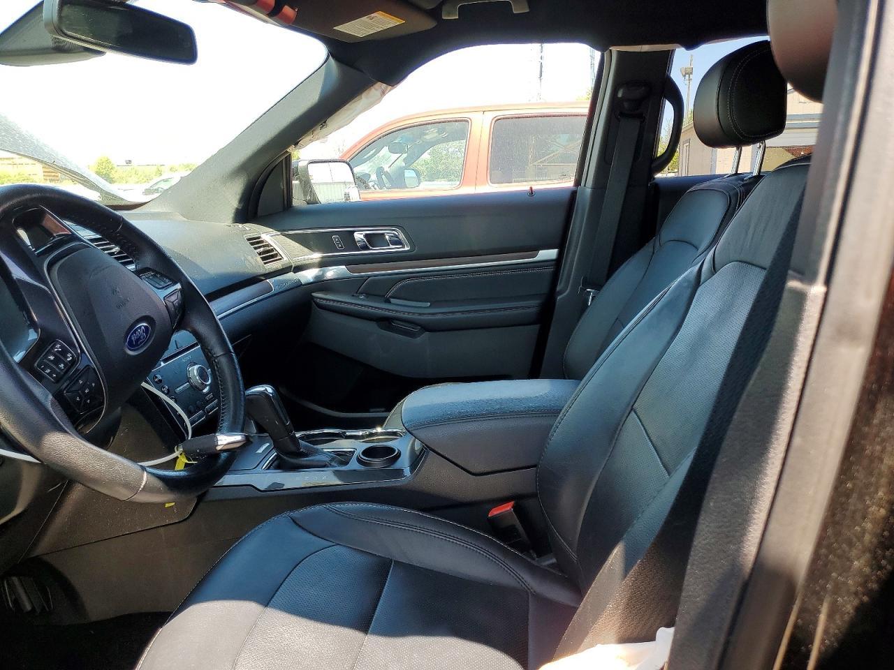 2017 Ford Explorer Limited - Image 7