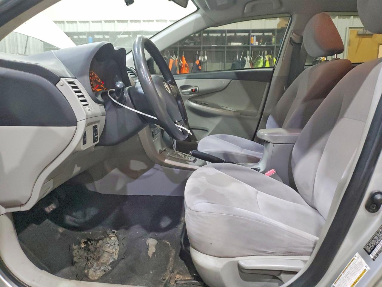2011 Toyota Corolla Le - Фото 7