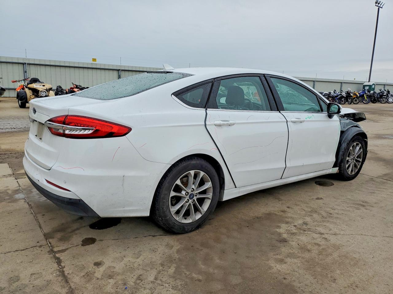 2020 Ford Fusion Se - Image 3