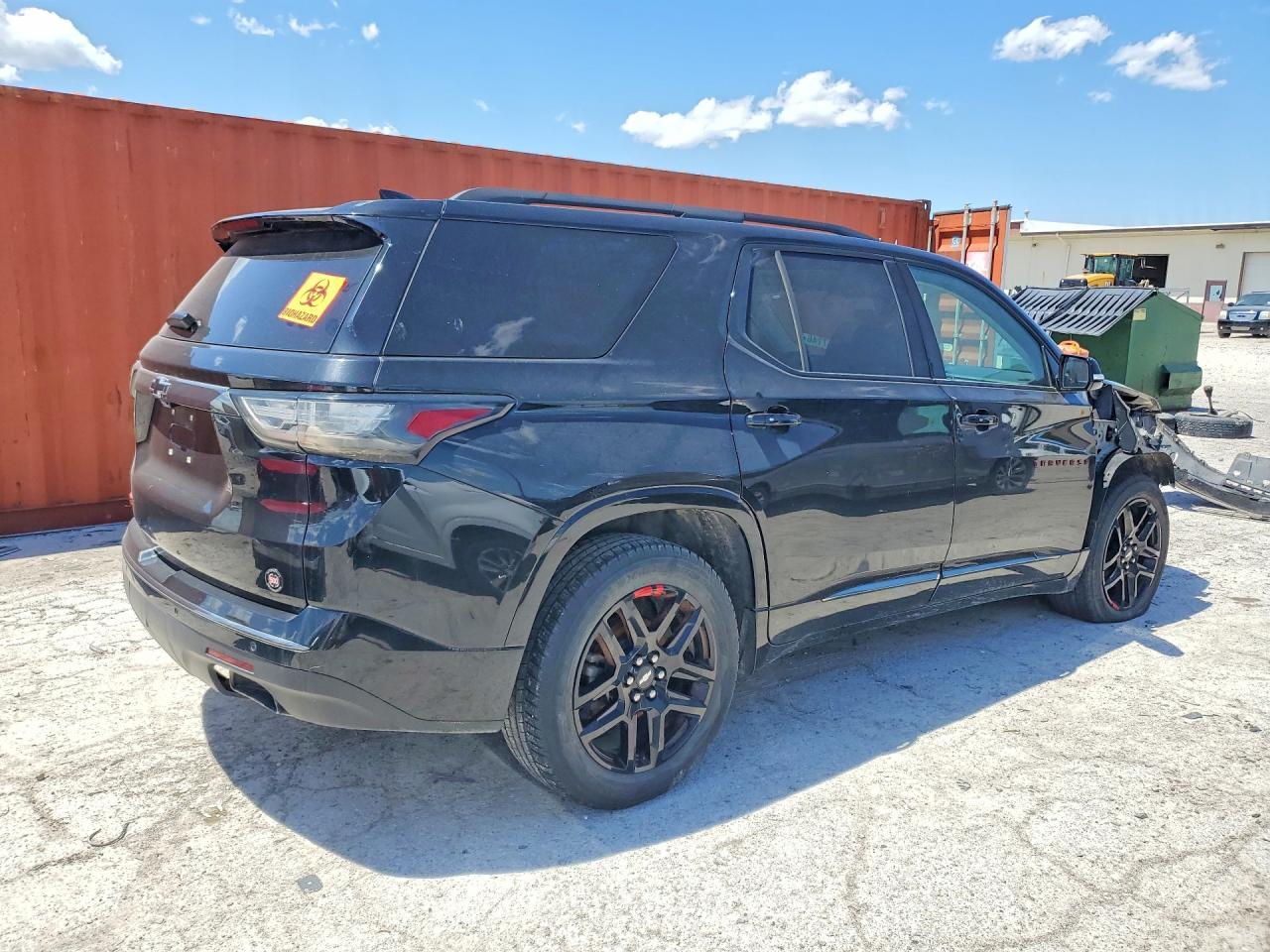 2019 Chevrolet Traverse Premier - Image 3