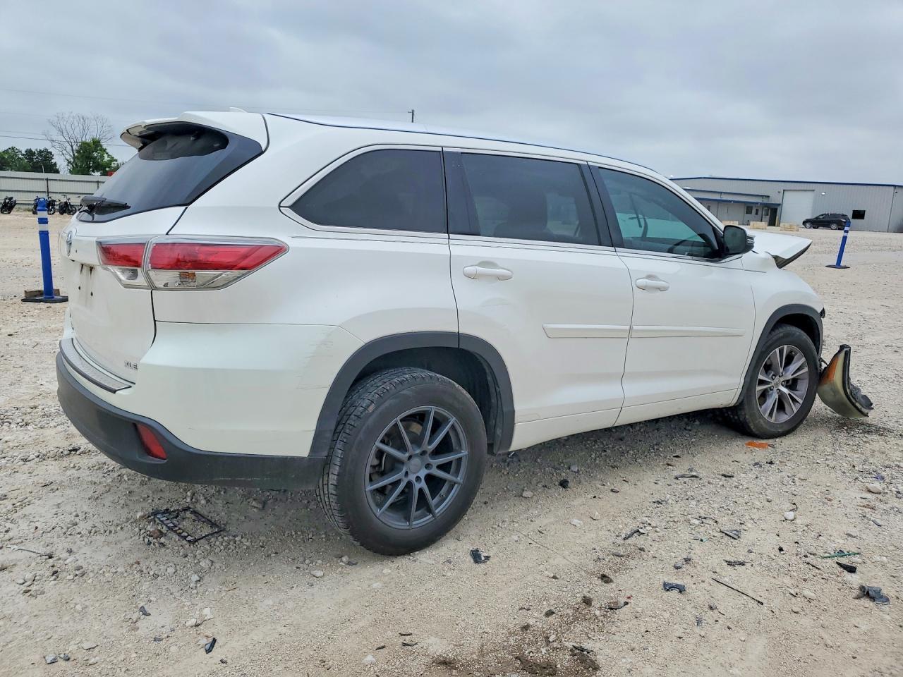 2015 Toyota Highlander Xle - Фото 3