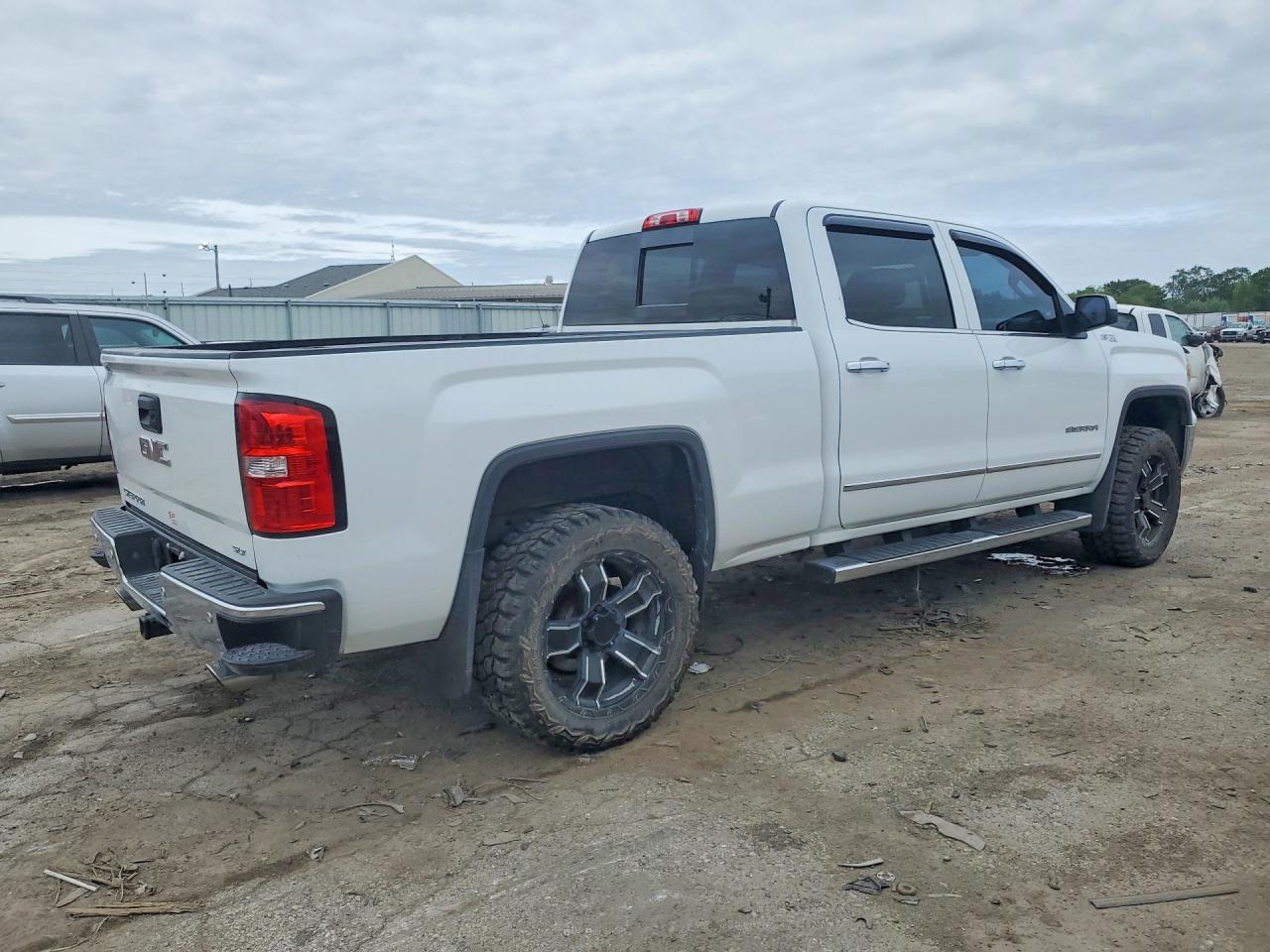 2015 GMC Sierra K1500 Slt - Image 3