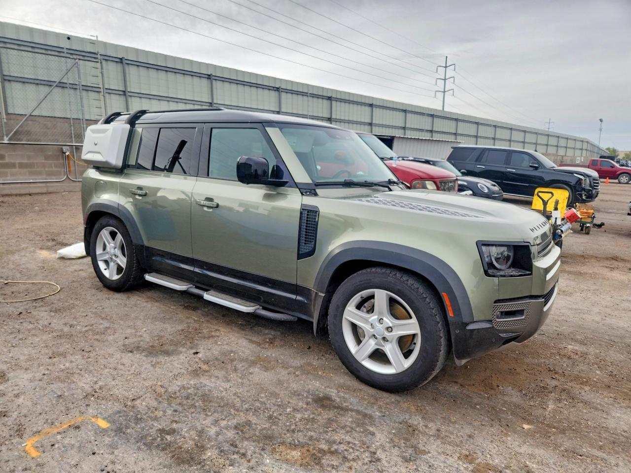 2023 Land Rover Defender 110 X-Dynamic Se - Image 4