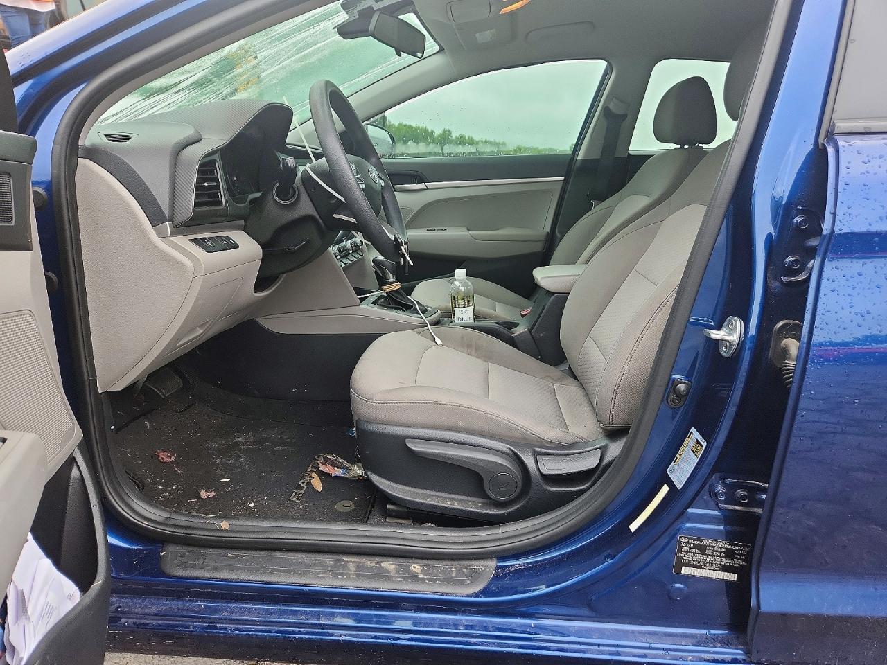 2020 Hyundai Elantra 4D - Фото 7