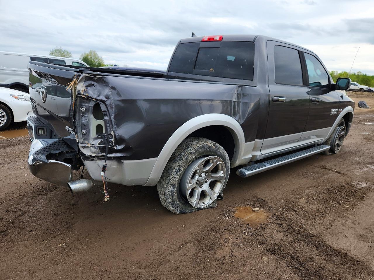 2016 Ram 1500 Laramie - Фото 3
