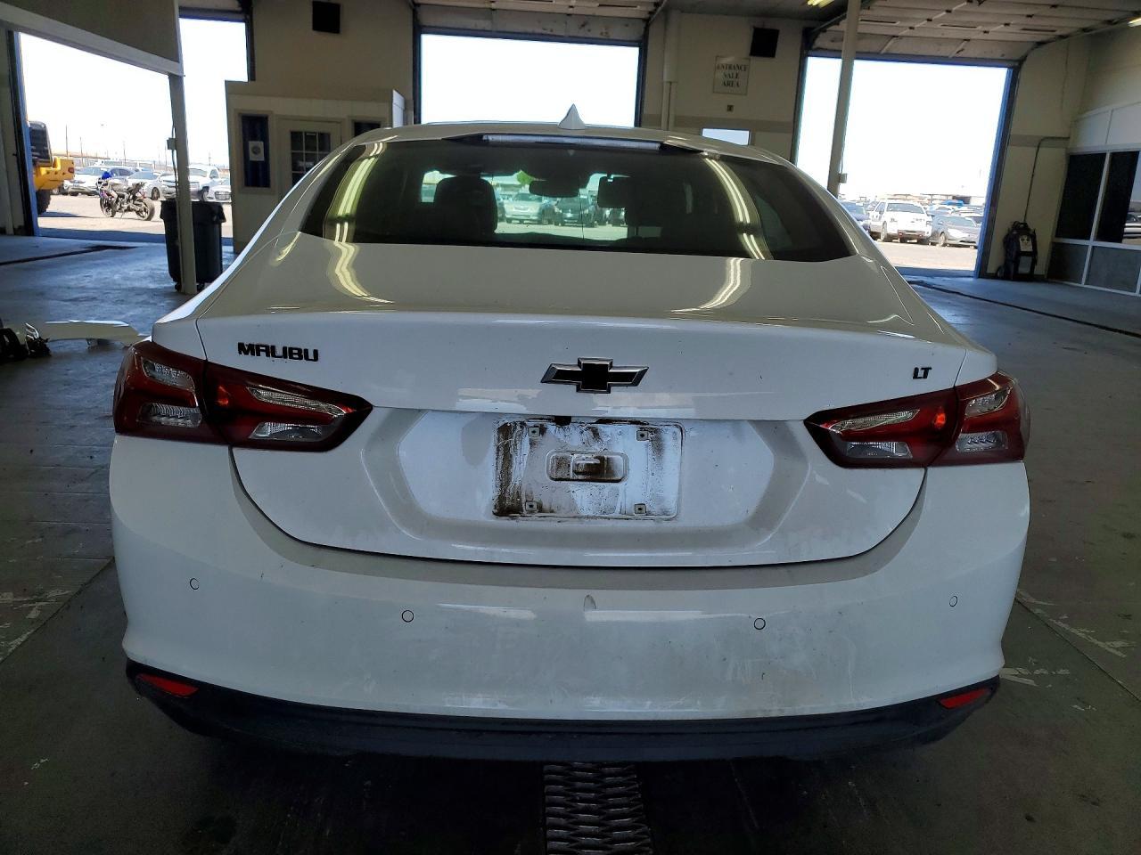 2025 Chevrolet Malibu Premier - Фото 6