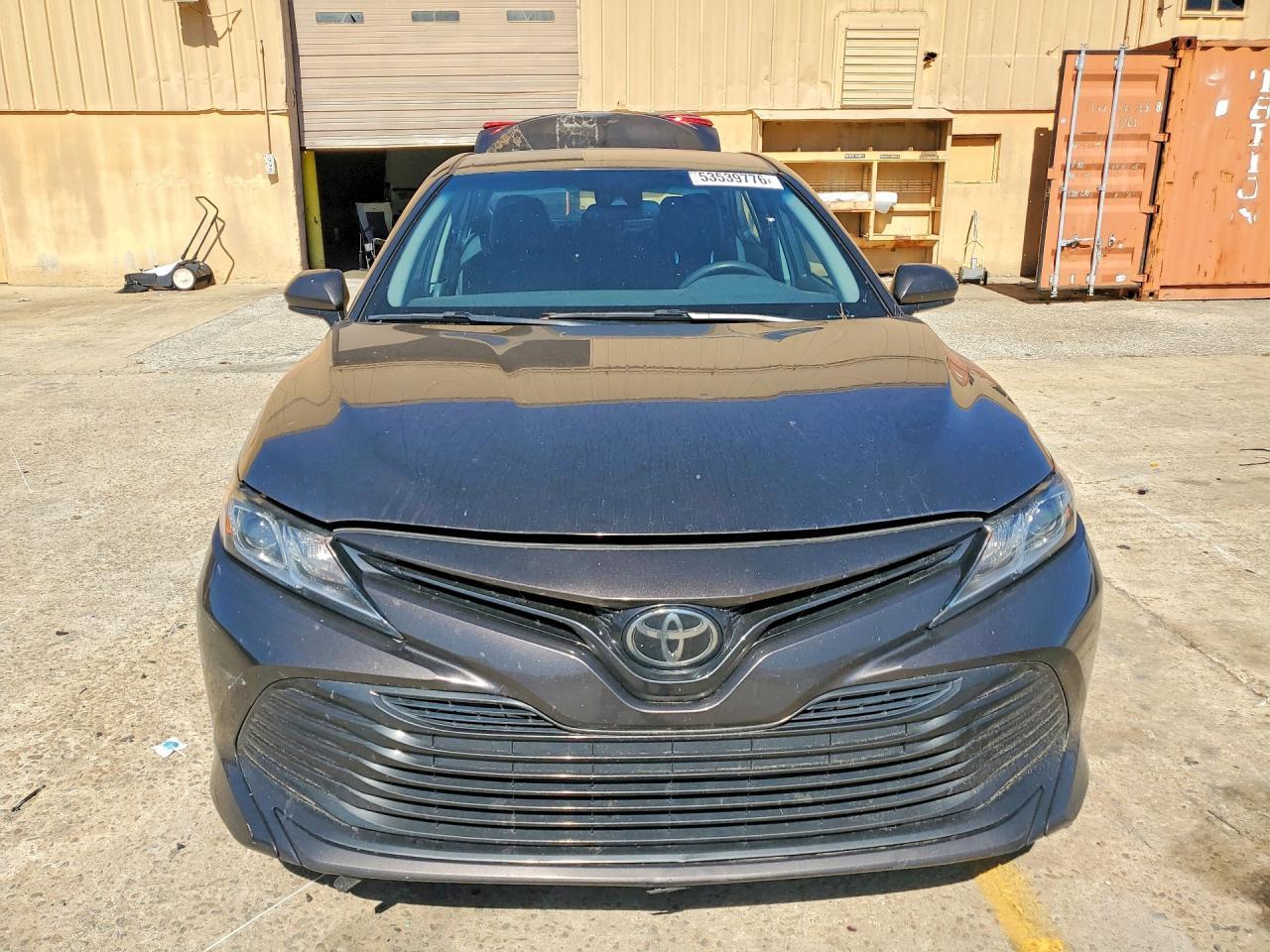 2019 Toyota Camry Le - Фото 5