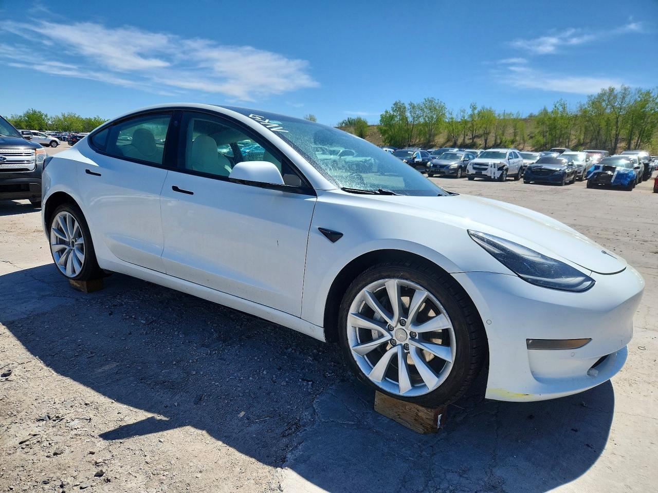 2021 Tesla Model 3 - Фото 4