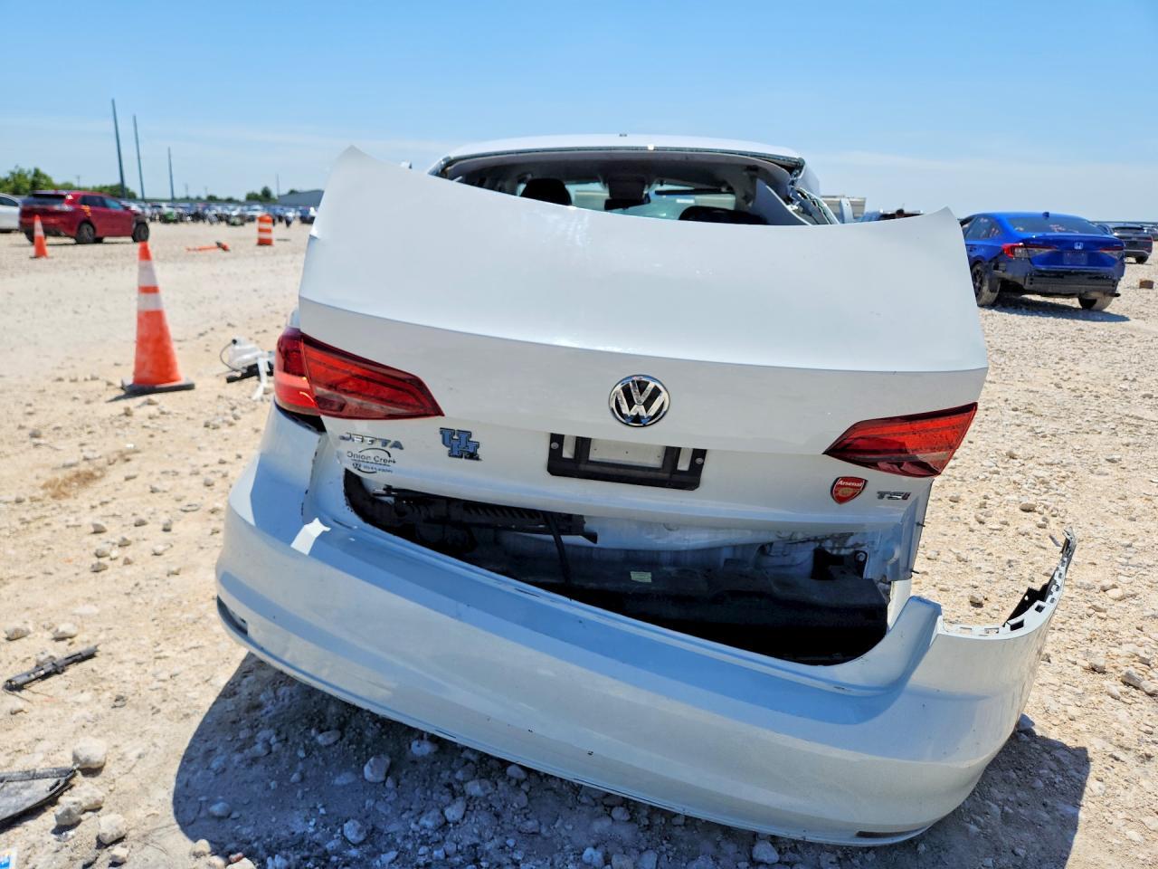 2018 Volkswagen Jetta S - Фото 6