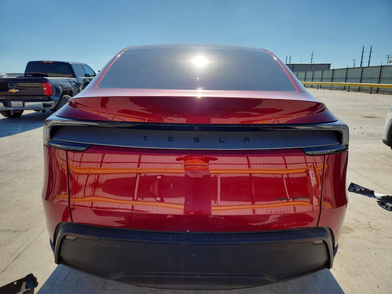 2026 Tesla Model Y - Фото 6