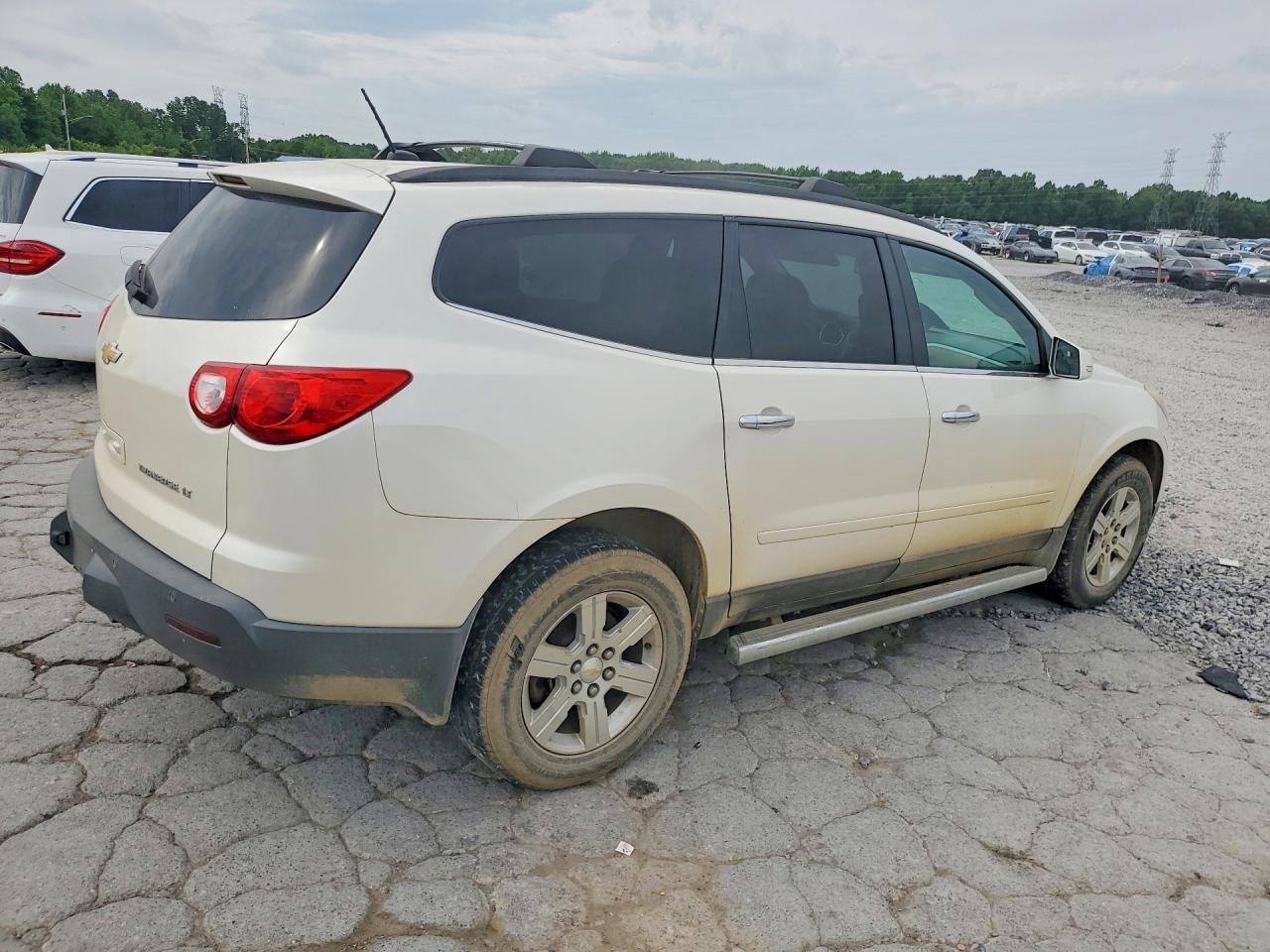 2011 Chevrolet Traverse Lt - Фото 3