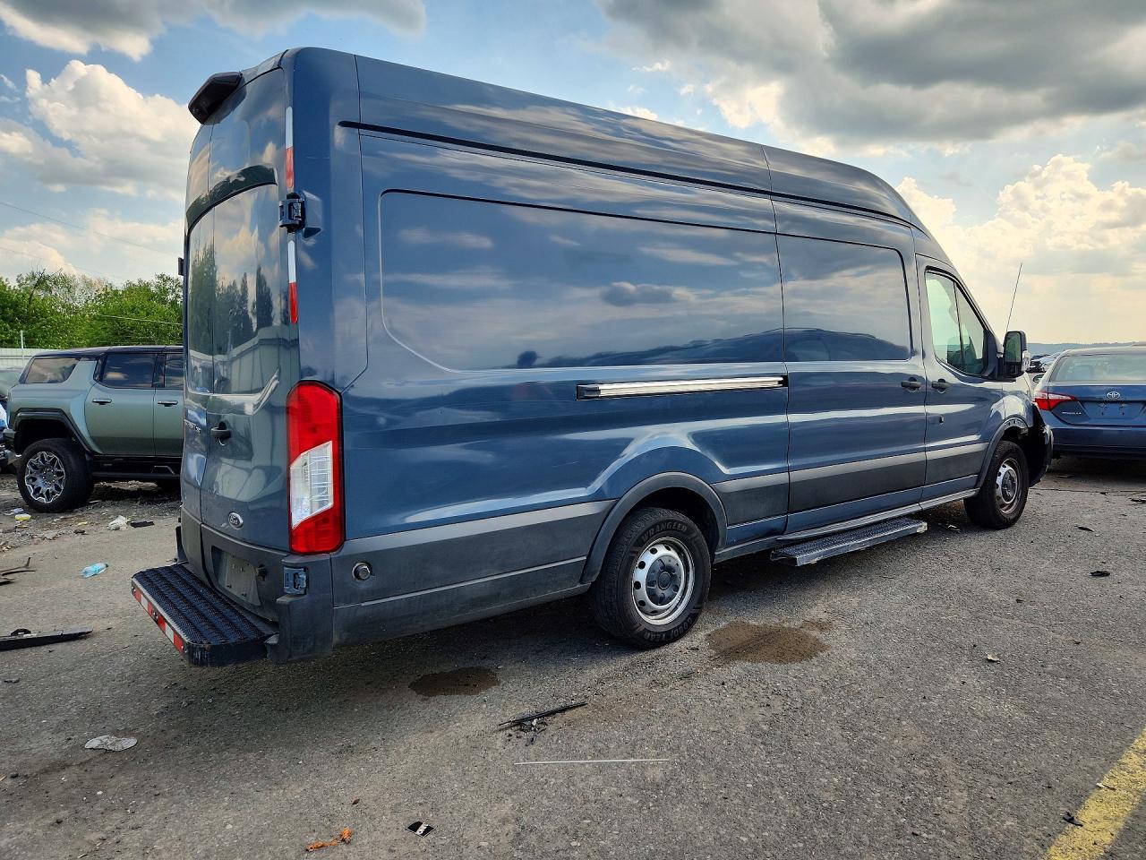 2019 Ford Transit T-250 - Фото 3