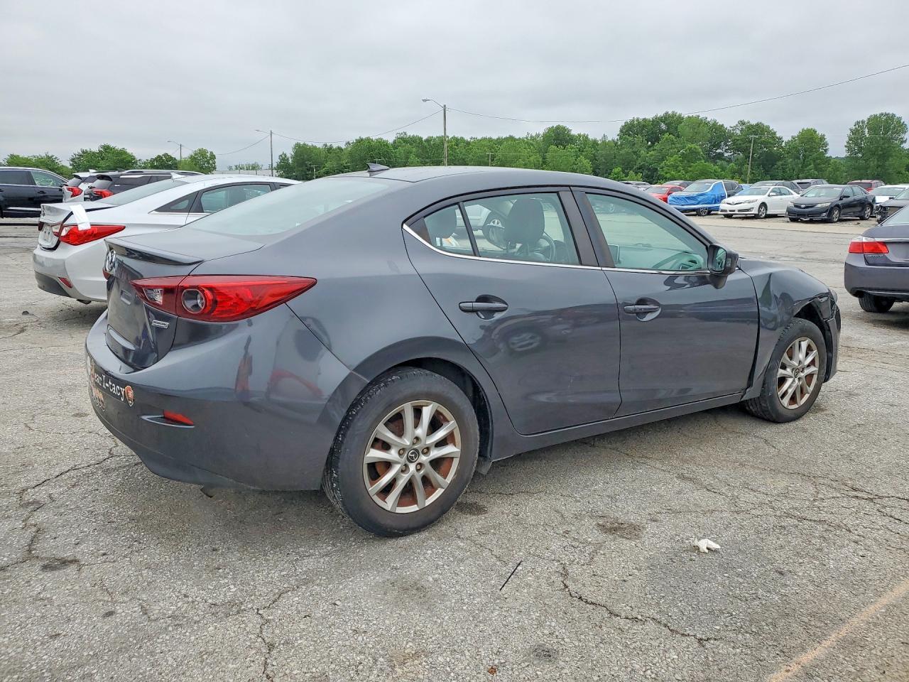 2015 Mazda 3 - Фото 3