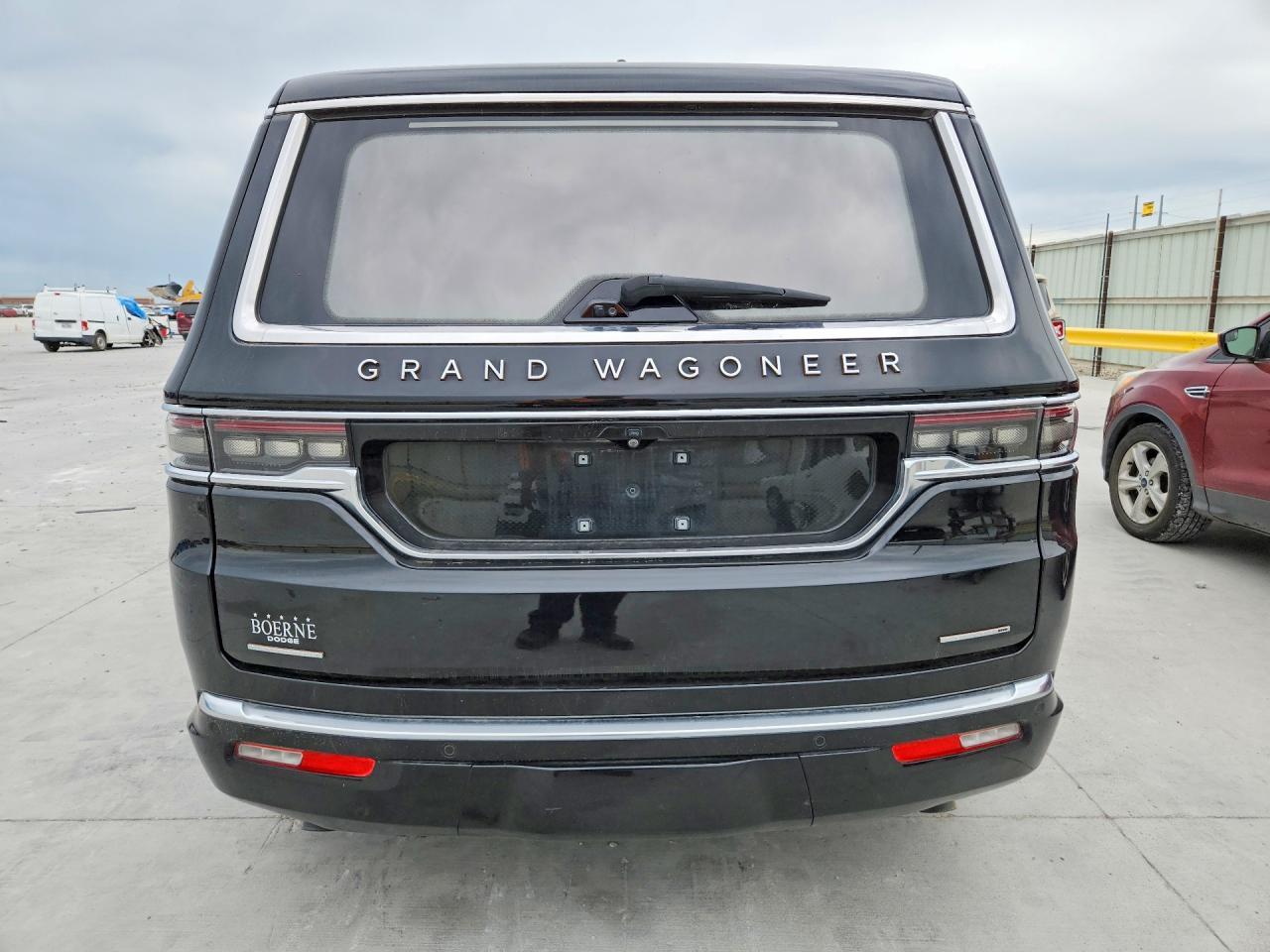 2022 Jeep Grand Wagoneer Series Iii - Image 6