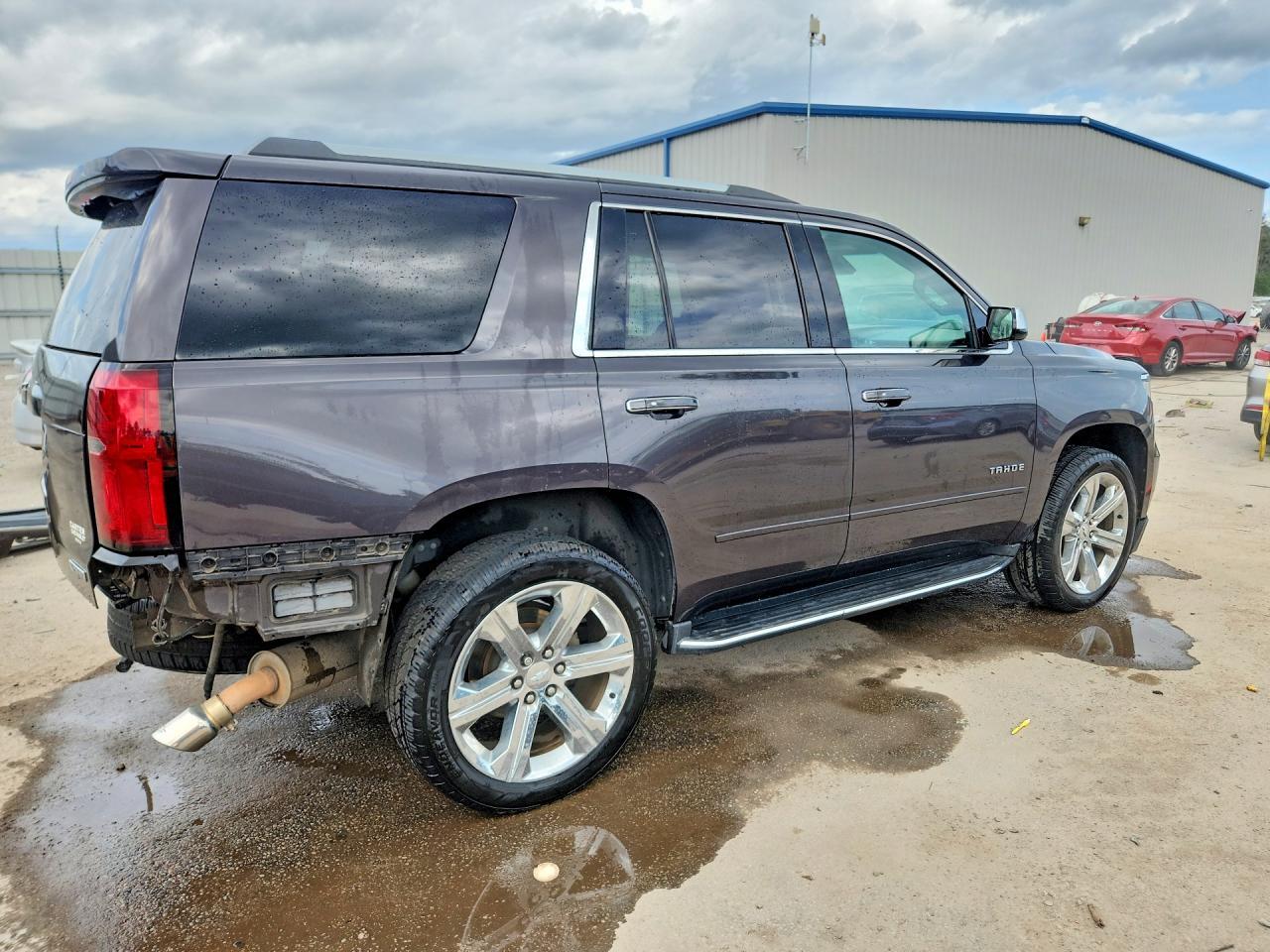 2018 Chevrolet Tahoe K1500 Premier - Image 3