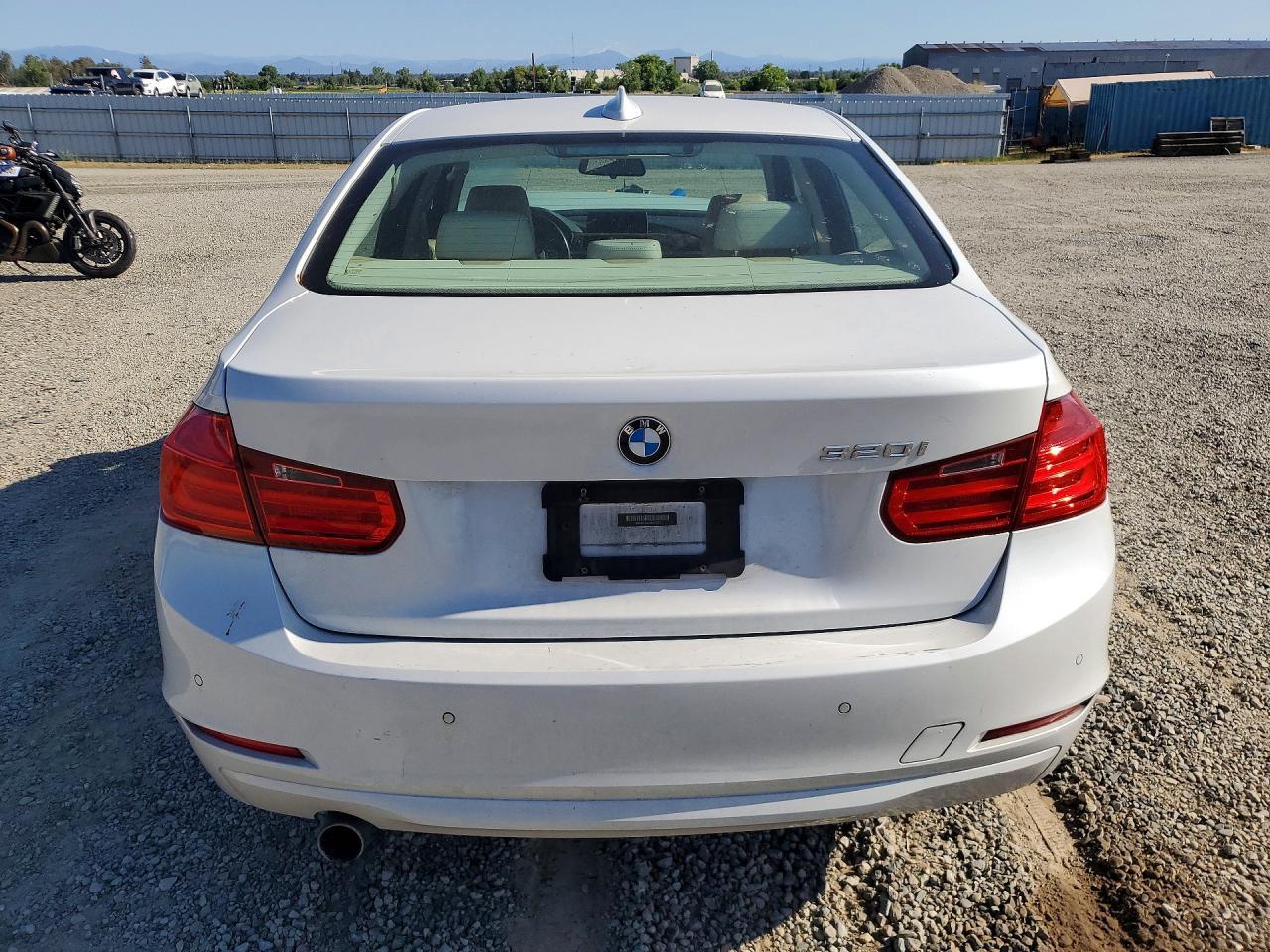 2013 BMW 320 I - Фото 6