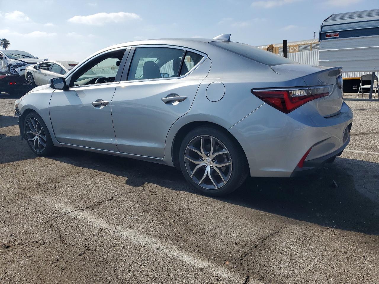 2019 Acura Ilx Premium - Image 2