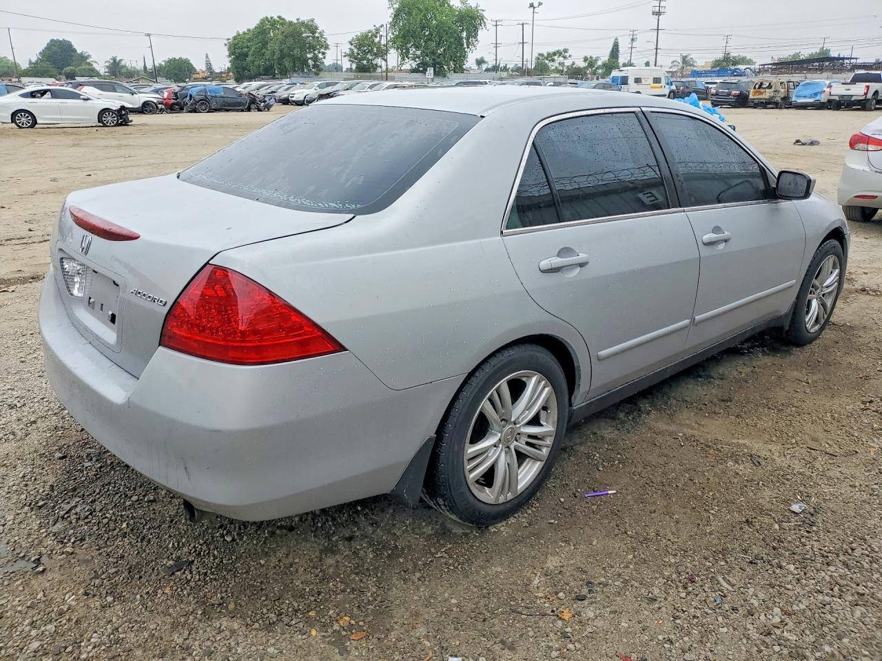 2006 Honda Accord Lx - Фото 3