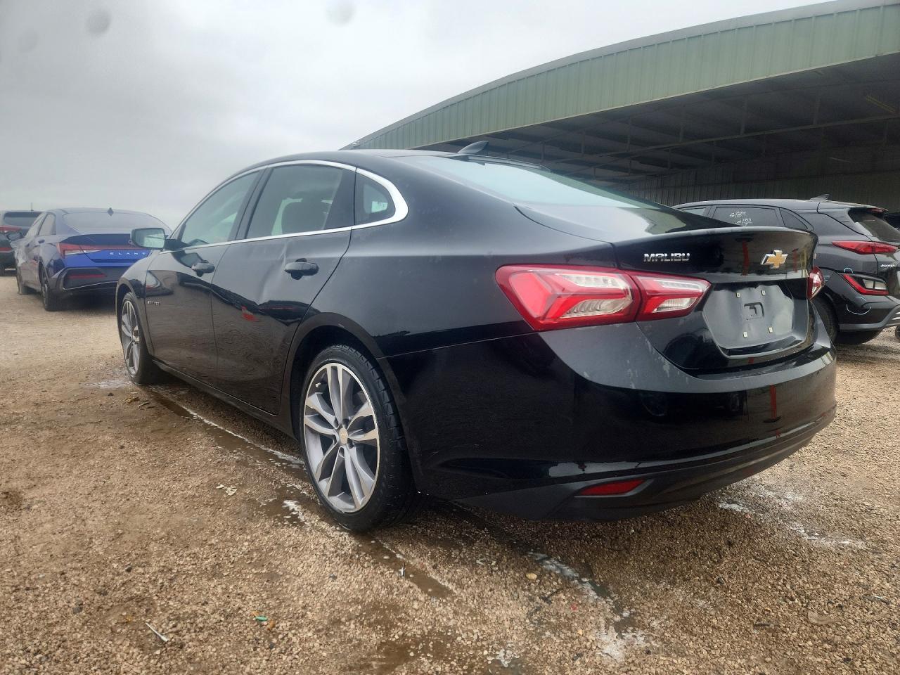 2022 Chevrolet Malibu Lt - Фото 2