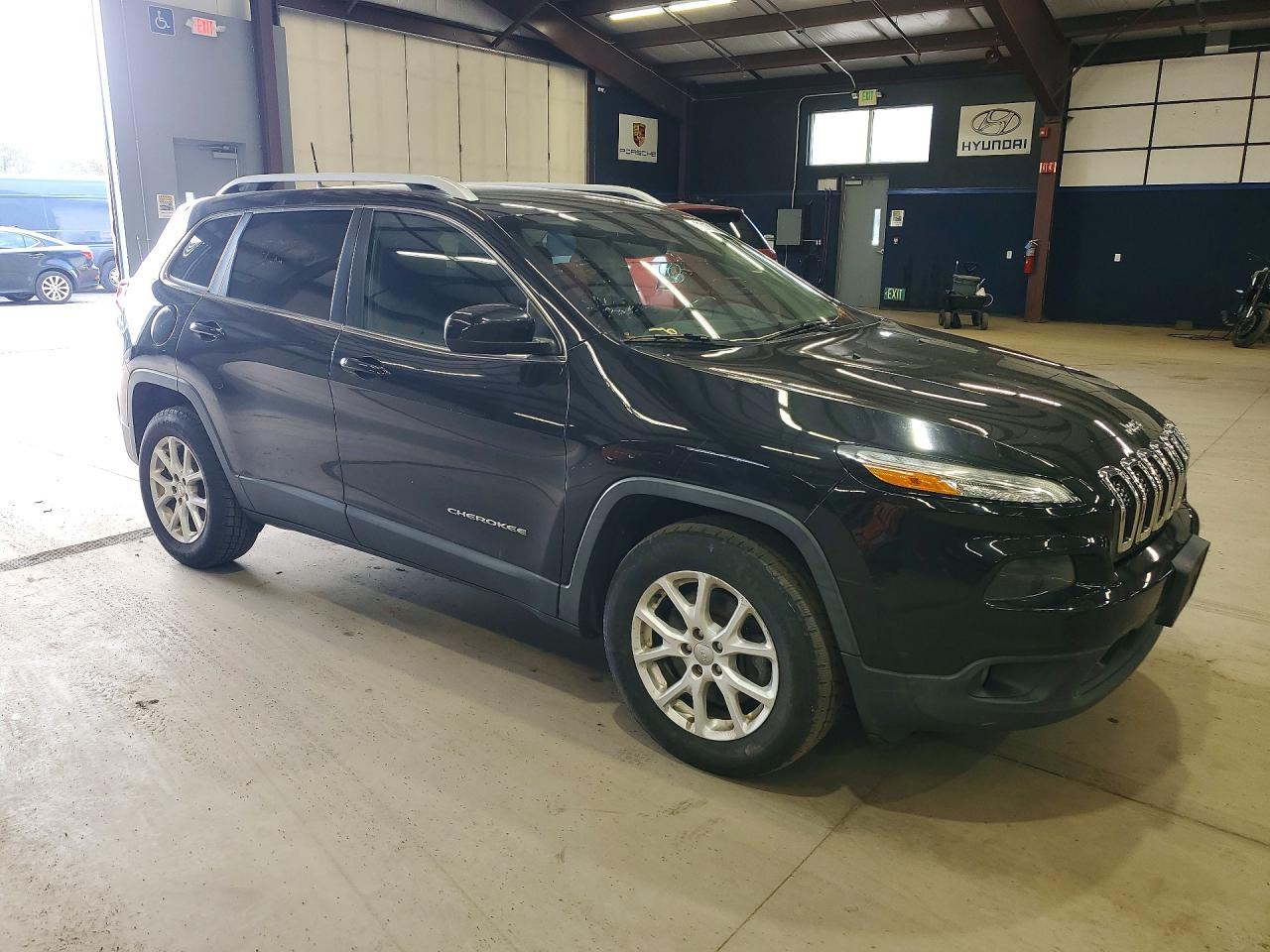 2015 Jeep Cherokee Latitude - Image 4