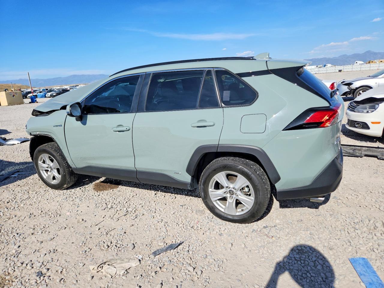 2021 Toyota Rav4 Xle - Image 2
