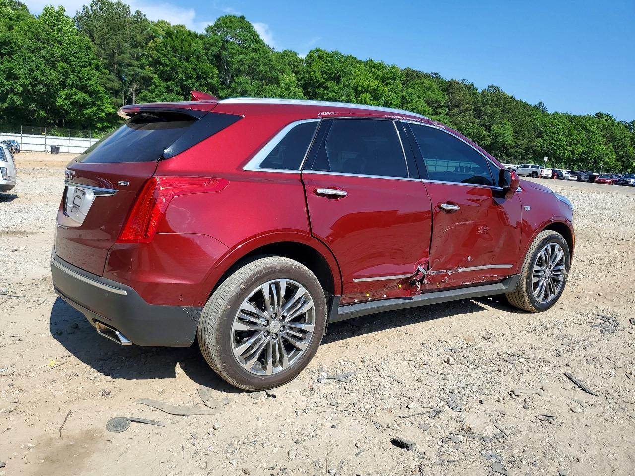 2017 Cadillac Xt5 Premium Luxury - Image 3