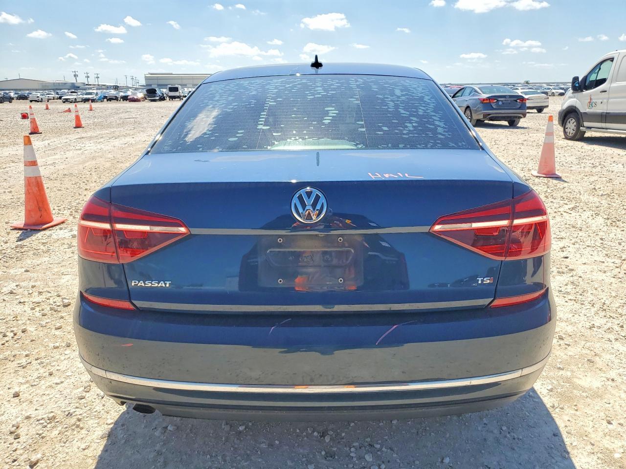 2019 Volkswagen Passat Wolfsburg - Image 6
