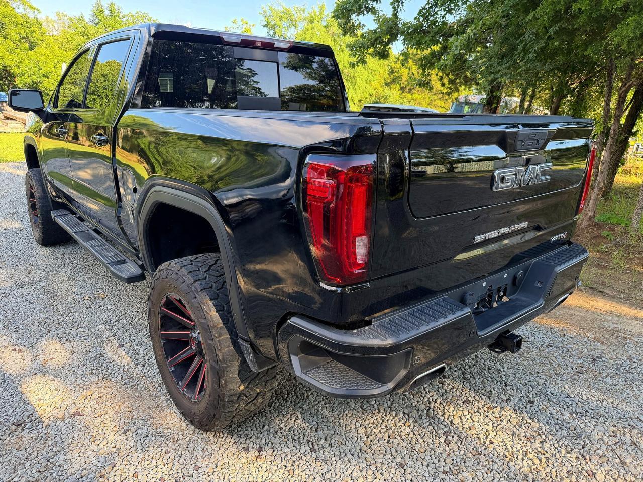 2019 GMC Sierra K1500 At4 - Фото 3