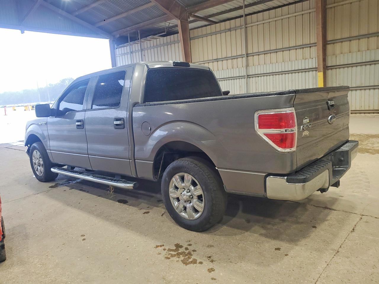 2010 Ford F150 Supercrew - Фото 2