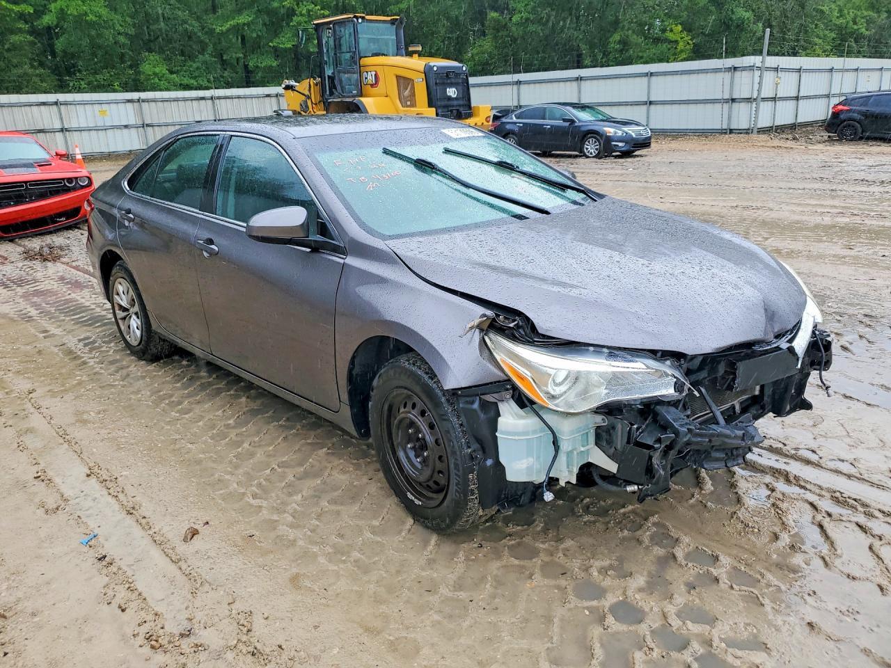 2017 Toyota Camry Le - Фото 4