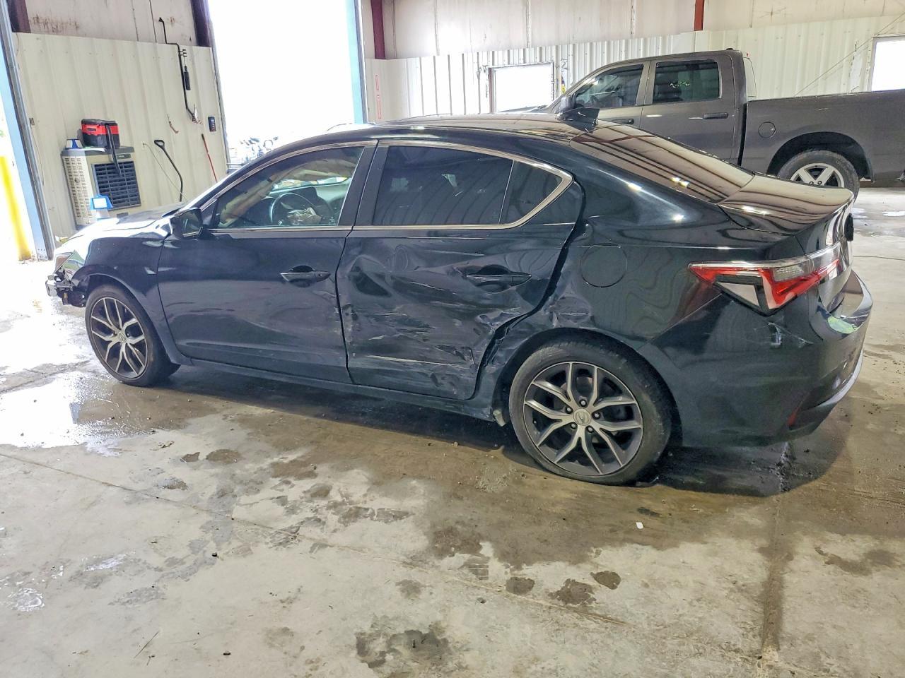 2021 Acura Ilx - Фото 2
