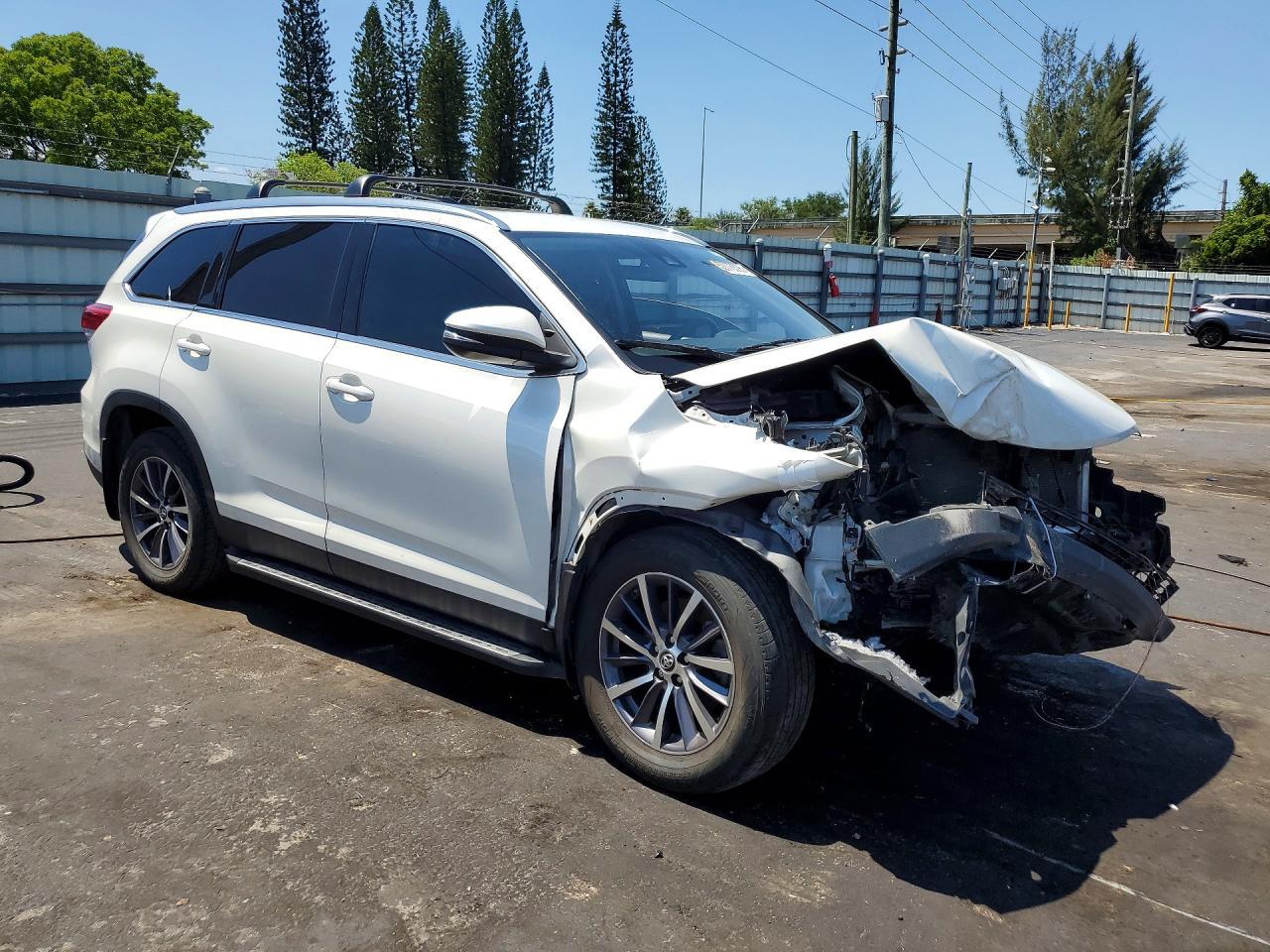 2019 Toyota Highlander Xle - Фото 4