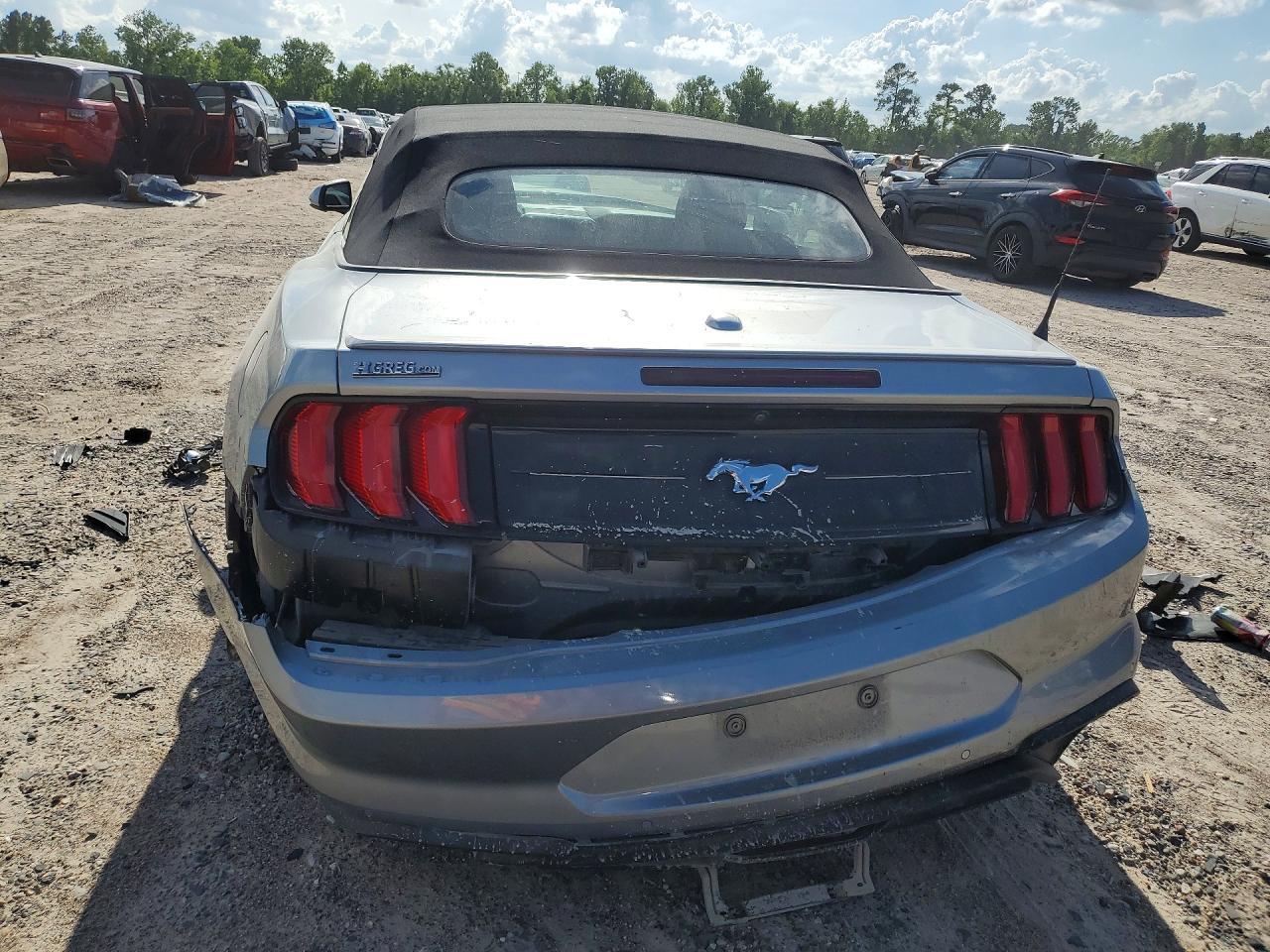2022 Ford Mustang - Image 6