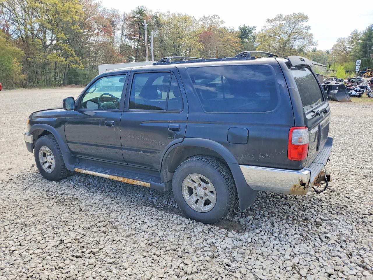 2000 Toyota 4Runner Sr5 - Image 2