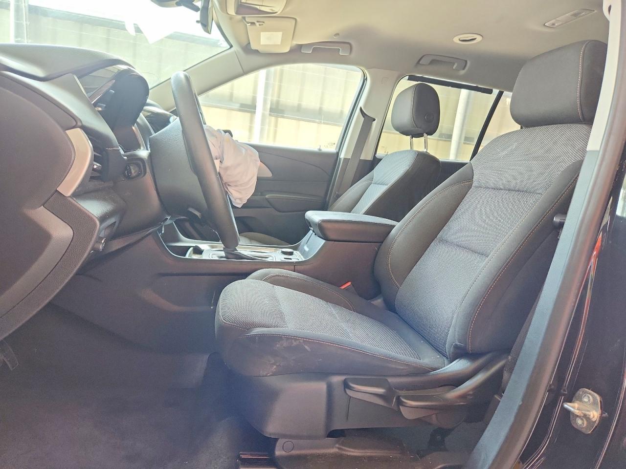 2019 Chevrolet Traverse Ls - Фото 7