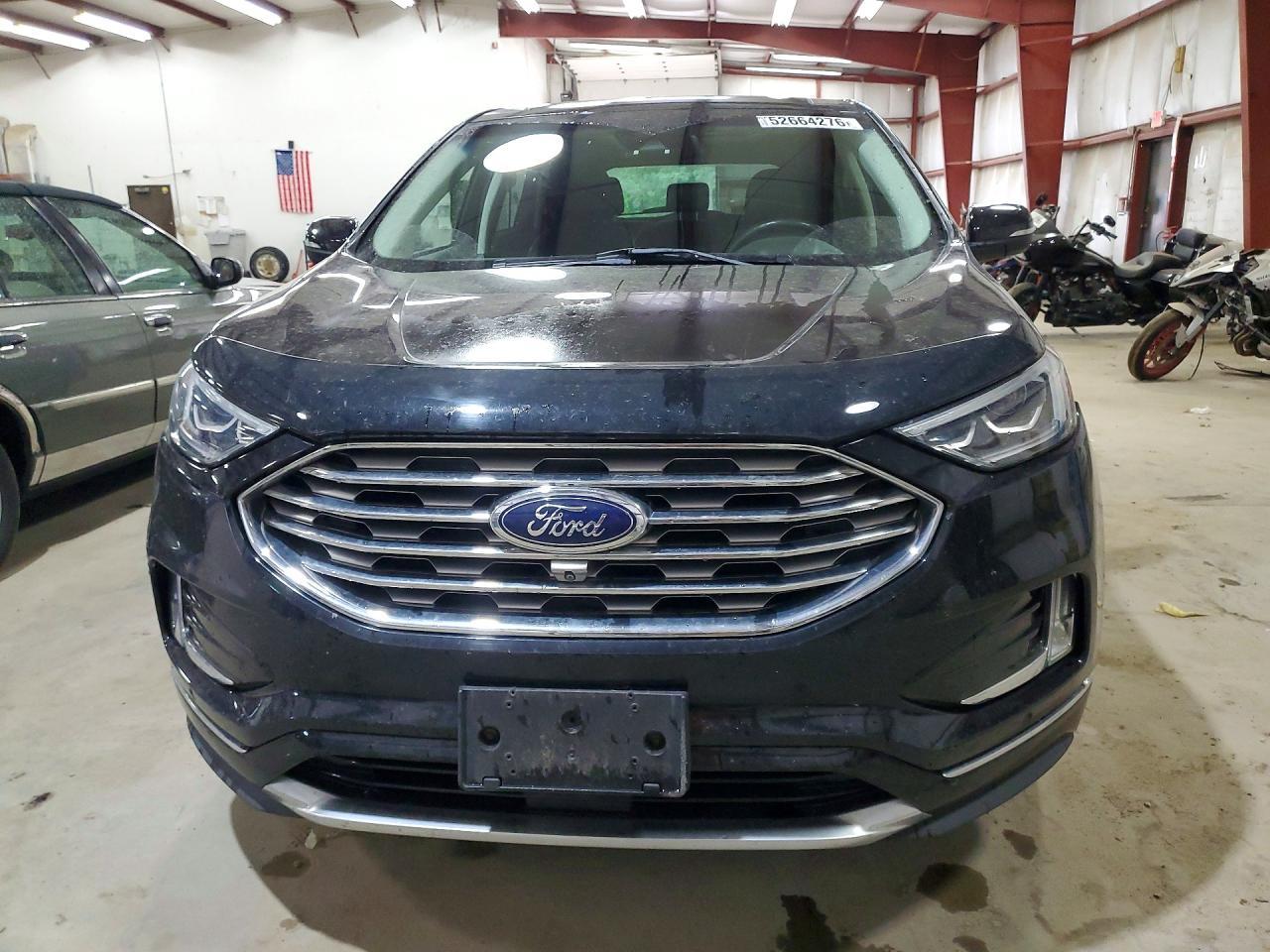 2019 Ford Edge Titanium - Фото 5