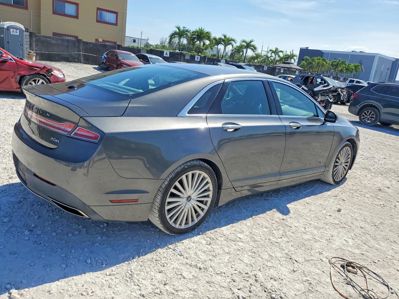 2017 Lincoln Mkz Hybrid Reserve - Image 3