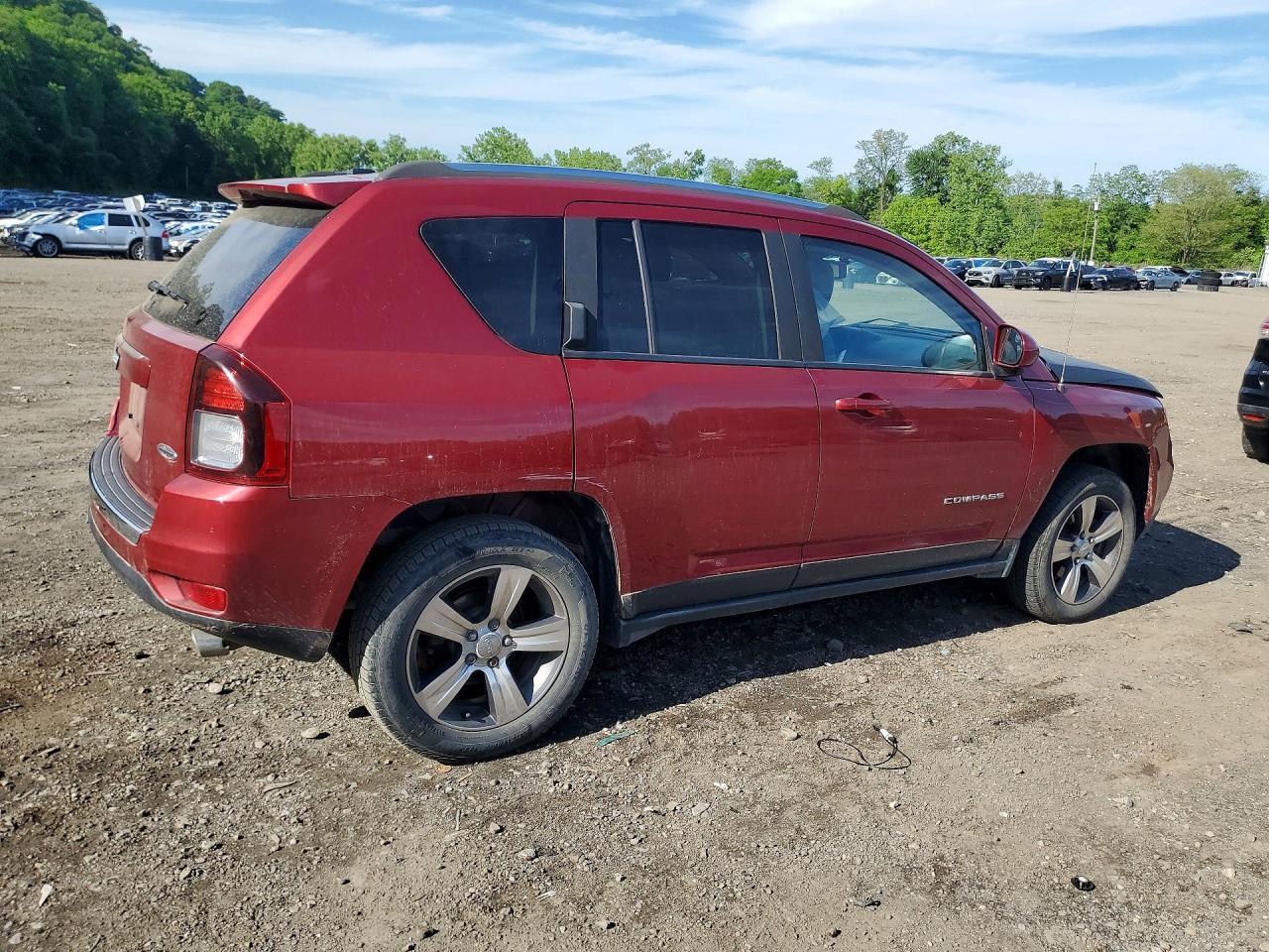 2016 Jeep Compass Latitude - Image 3