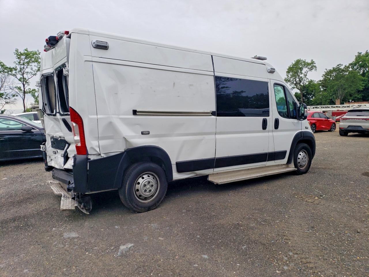 2023 Ram Promaster 2500 High Ambulance - Фото 3